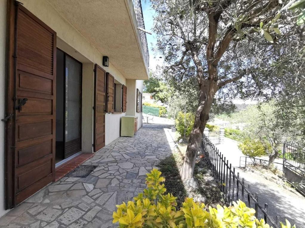 Bas De Villa Au Calme Villeneuve-Loubet Exterior foto