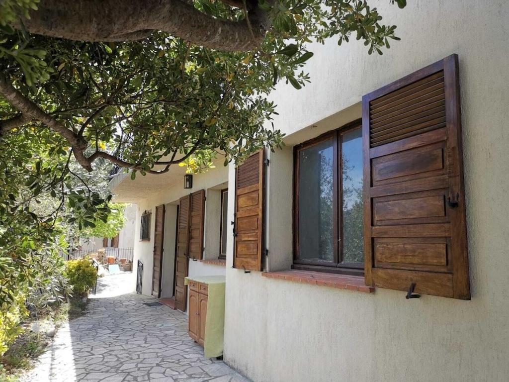 Bas De Villa Au Calme Villeneuve-Loubet Exterior foto